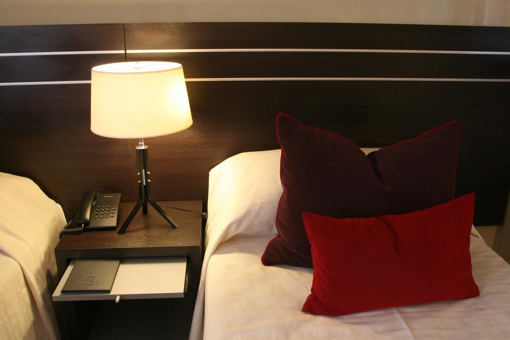 Zoom Apartments Hotel Cordoba Oda fotoğraf