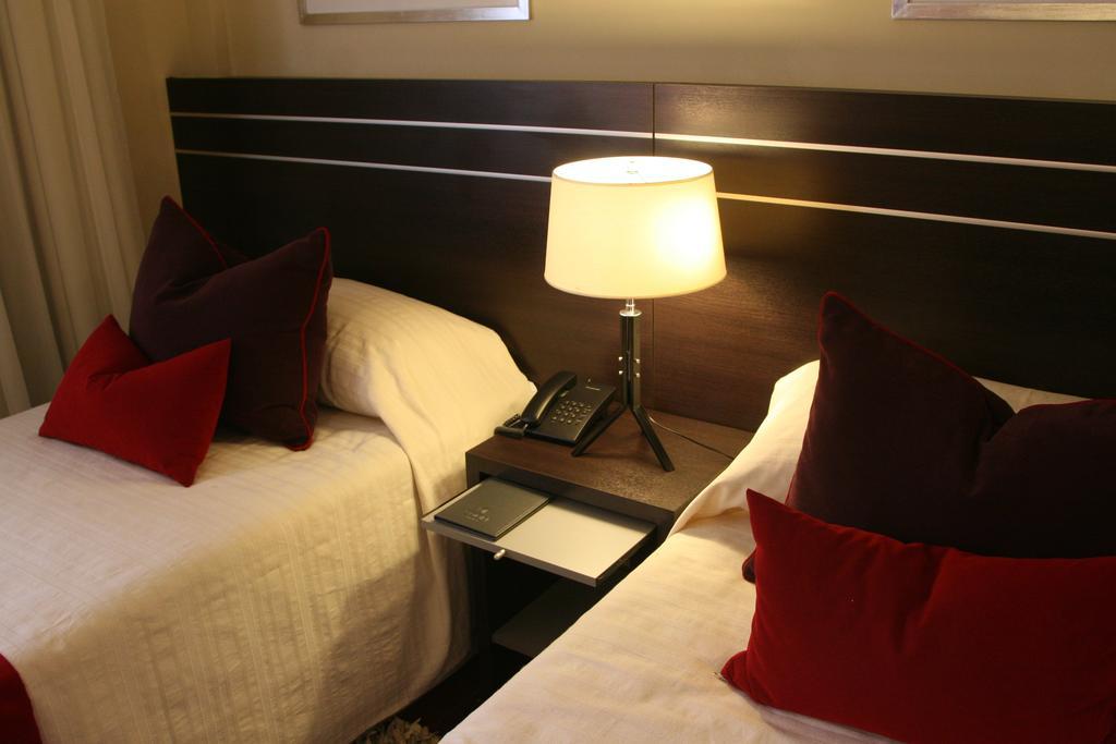 Zoom Apartments Hotel Cordoba Oda fotoğraf