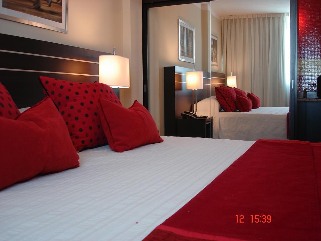 Zoom Apartments Hotel Cordoba Oda fotoğraf